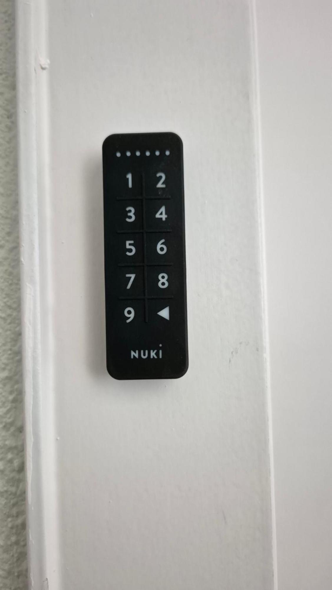 Schillerapartment Hof, Kueche, 24H Digital-Checkin, Parkplatz, Wlan250Mbit 호프 외부 사진
