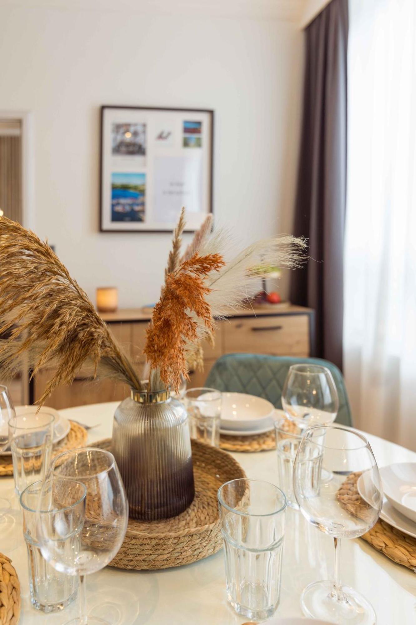 Schillerapartment Hof, Kueche, 24H Digital-Checkin, Parkplatz, Wlan250Mbit 호프 외부 사진