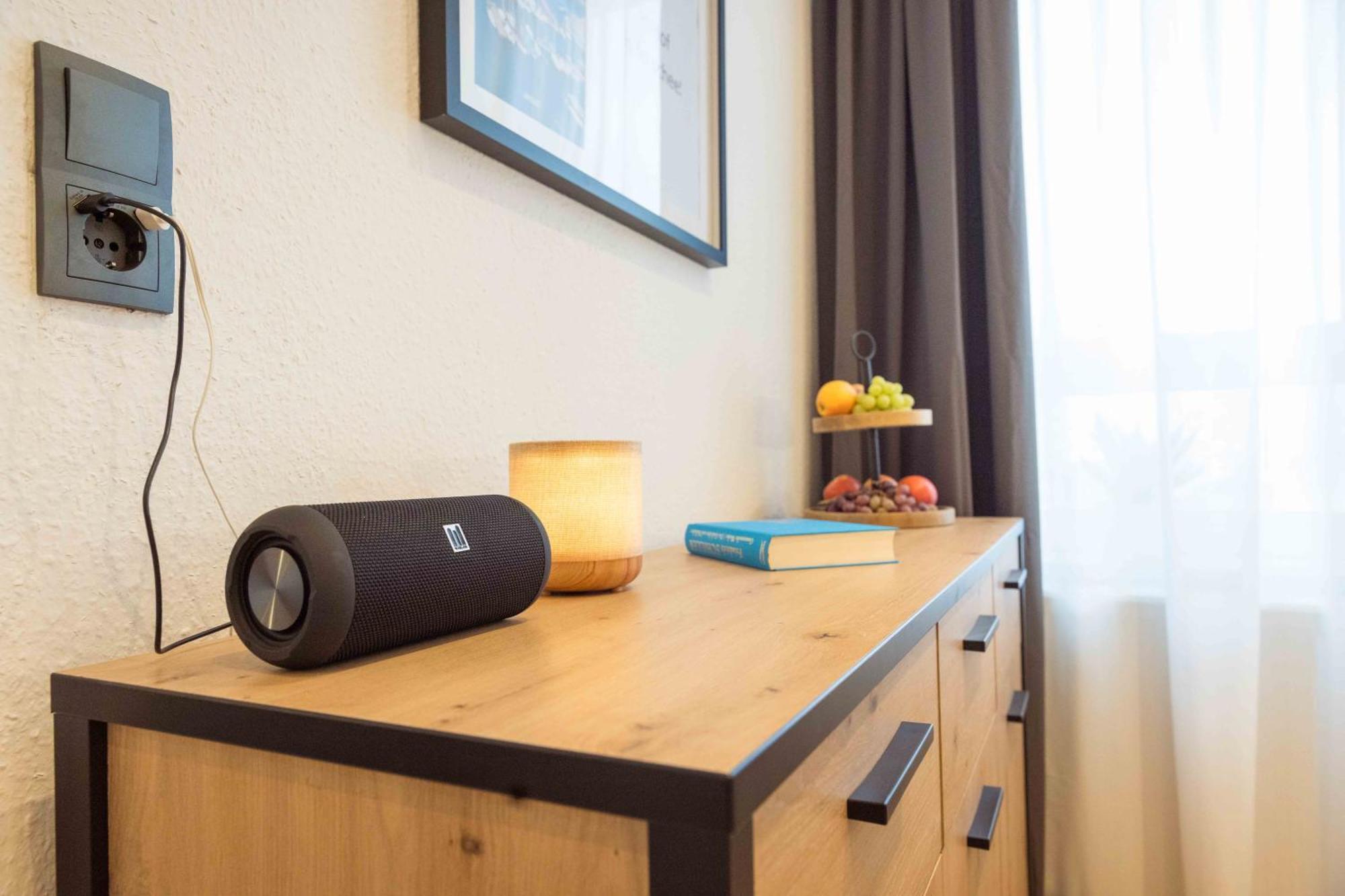 Schillerapartment Hof, Kueche, 24H Digital-Checkin, Parkplatz, Wlan250Mbit 호프 외부 사진